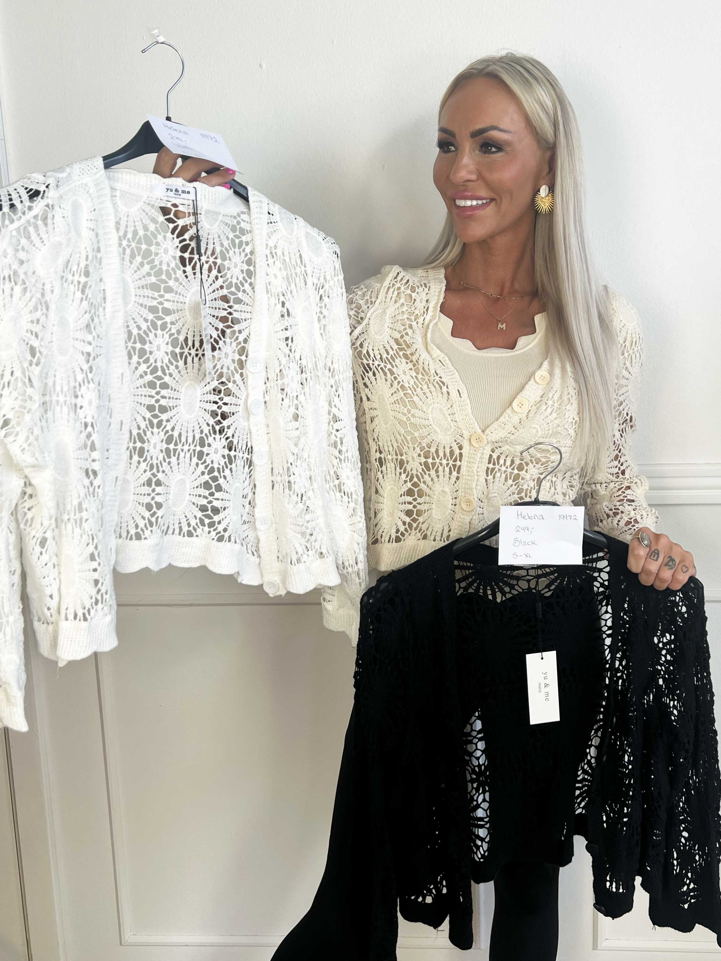 Helina - Kort virkad bomullsväst med knappar